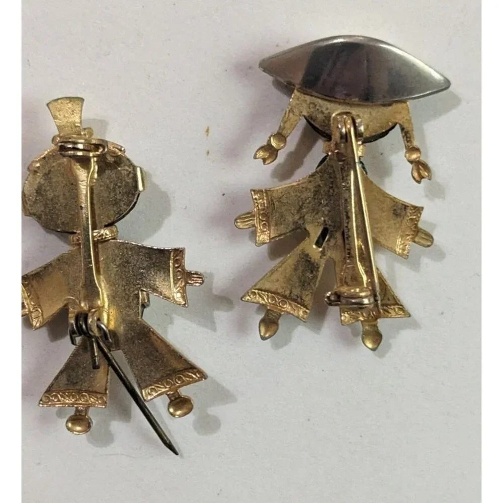Vintage‎ Asian Figural Brooch Set Gold Tone Green Brown Stone Boy Girl Pins